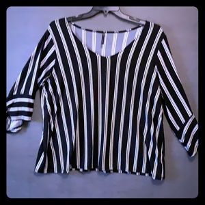 Bleeker & McDougal Black and white stripped blouse